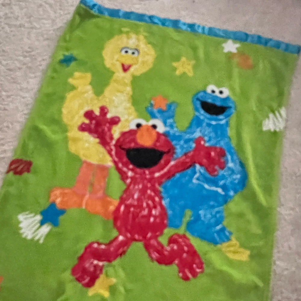 Sesame Street Fleece Toddler Blanket